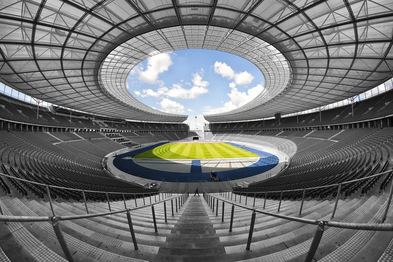 Foster + Partners unveils replacement for landmark San Siro stadium in Milan